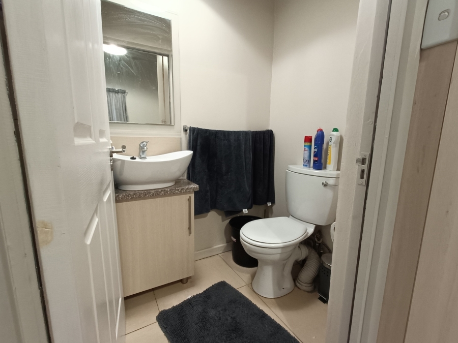 1 Bedroom Property for Sale in Die Bult North West